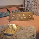 Hébergement de vacances à La Campagne Proche De Toutes Commodités. *