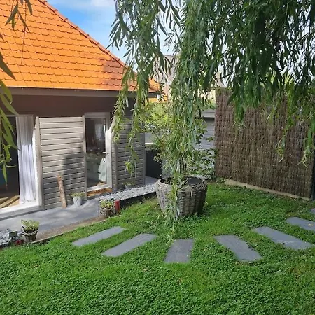 A La Campagne Proche De Toutes Commodites. Holiday home *